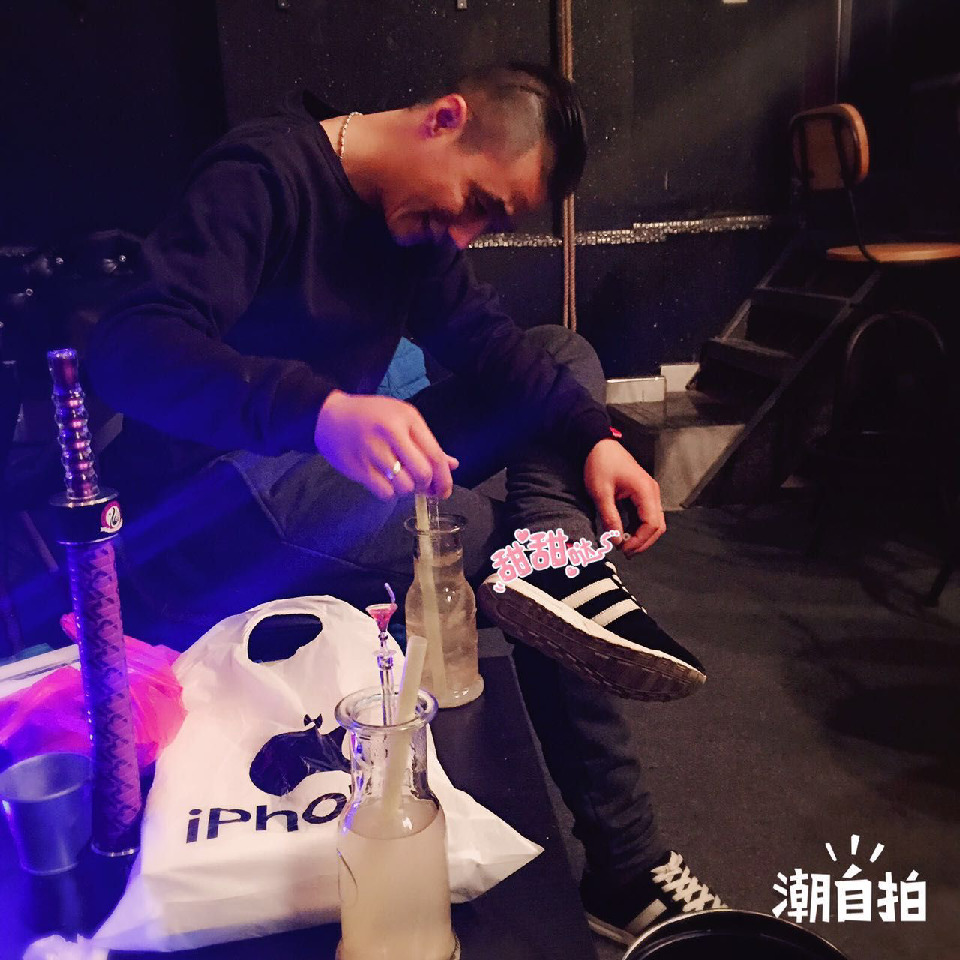 。凱先生海报