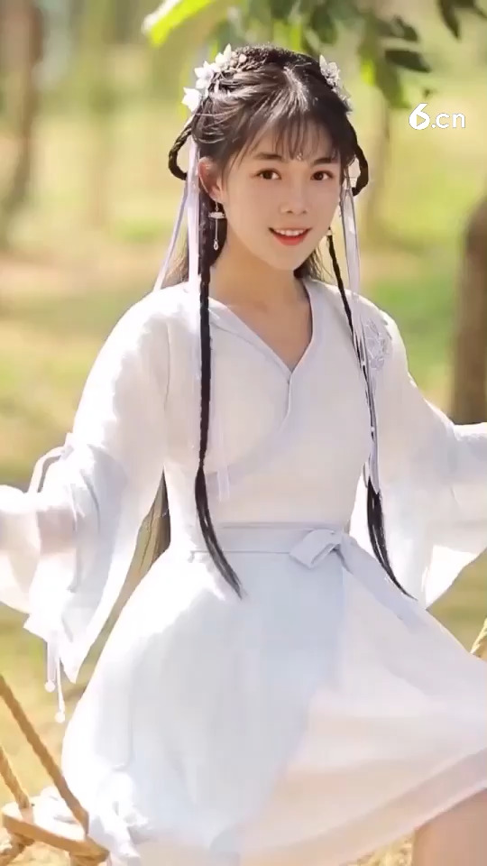 今天拍戏，累死宝宝，我美吗