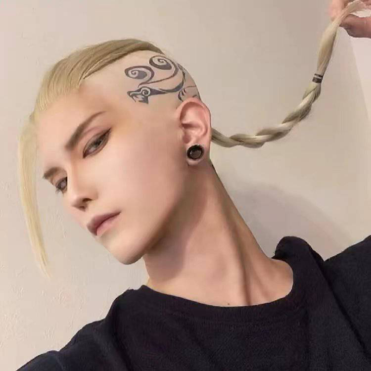 ❤吐尔逊江❤海报