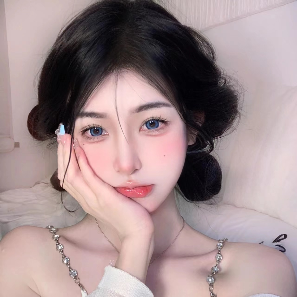 Yu.泡芙海报