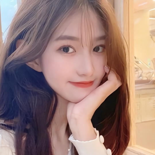 小奇奇喜欢看电影海报