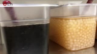 不要对我尖叫奶茶店内物料展示！