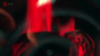 绯红夜色，传奇揭幕 路易十三焕夜N13特别款全球首发