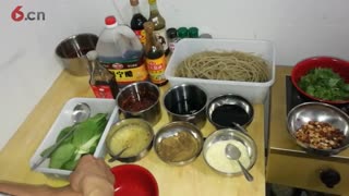 酸辣粉汤底做法及配方，酸辣粉的酱料怎么熬制